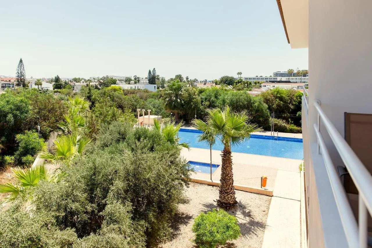 Nissi Beach Pool View Apartment Free Wifi アヤナパ