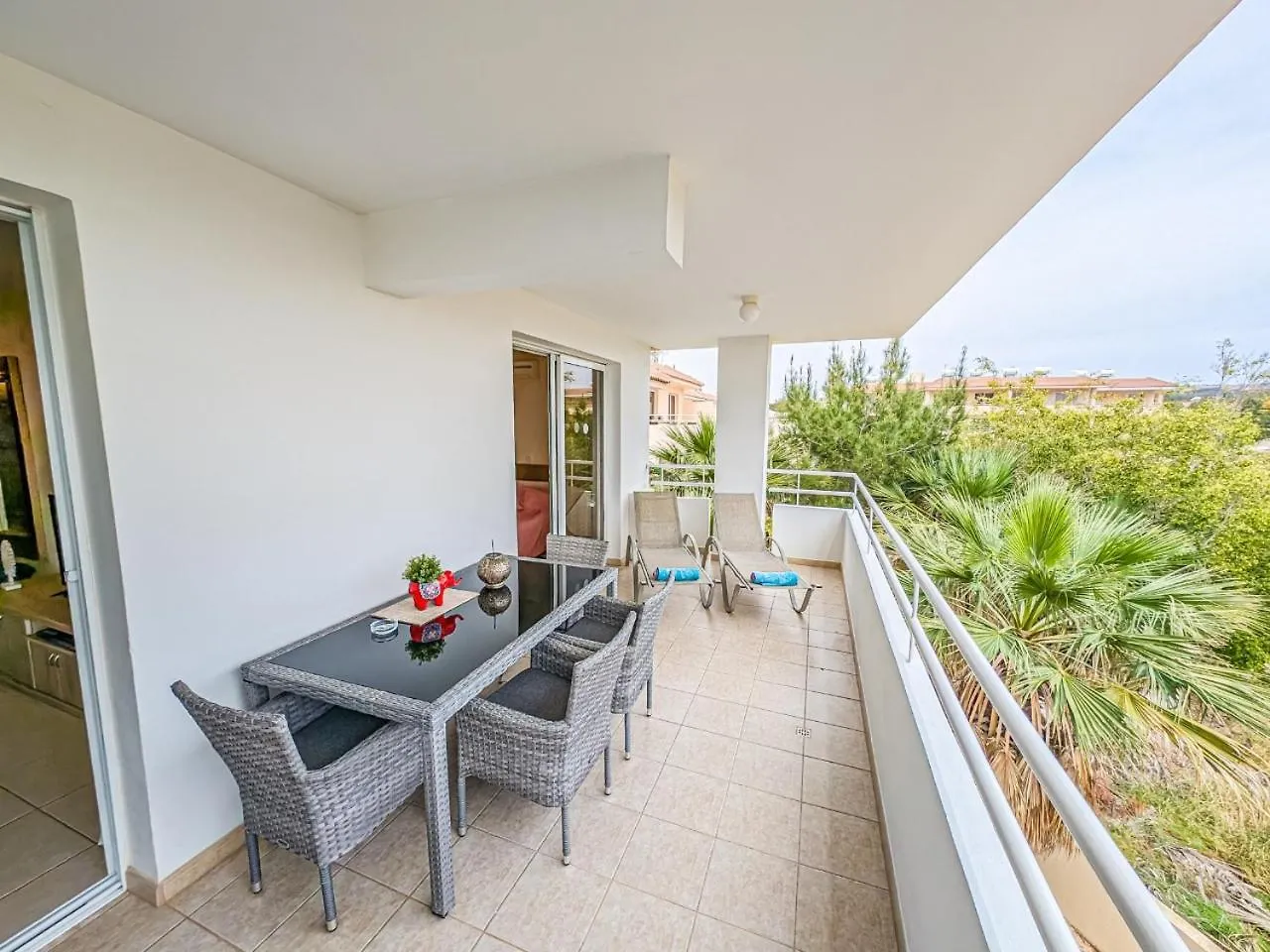Nissi Beach Pool View Apartment Free Wifi アヤナパ キプロス