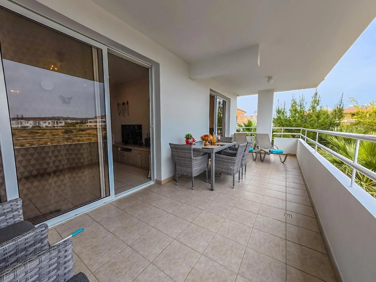 Nissi Beach Pool View Apartment Free Wifi アヤナパ キプロス