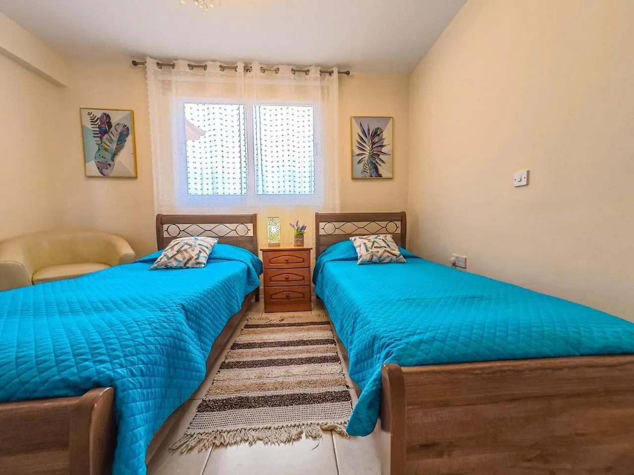 Nissi Beach Pool View Apartment Free Wifi アヤナパ