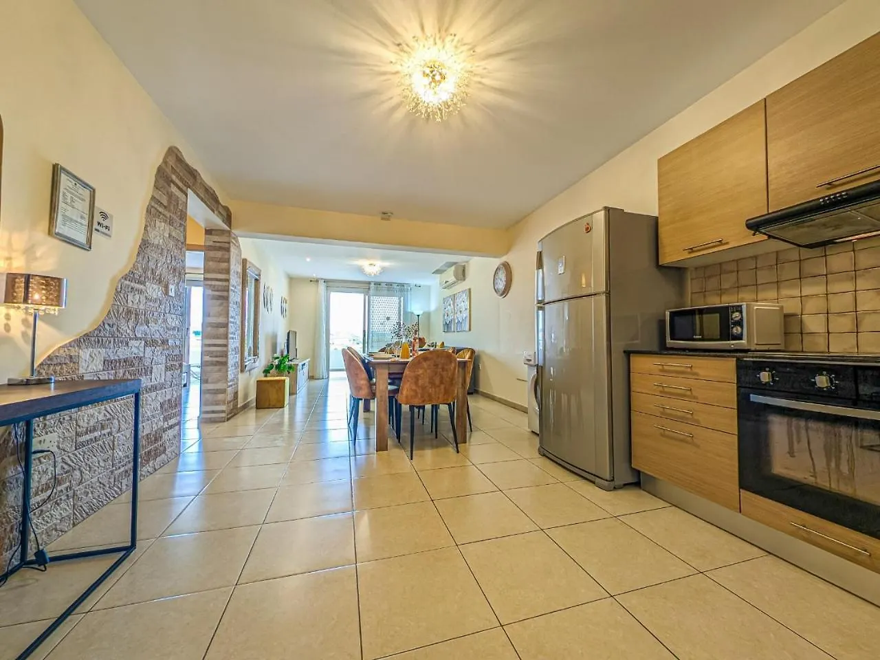 Nissi Beach Pool View Apartment Free Wifi アヤナパ