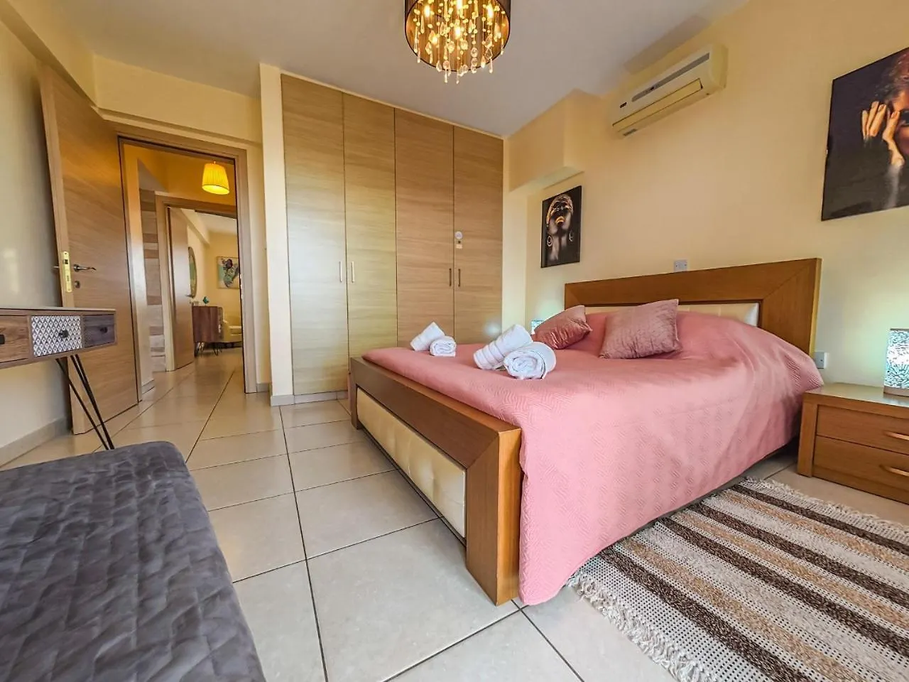 Nissi Beach Pool View Apartment Free Wifi アヤナパ