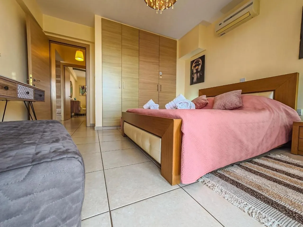 Nissi Beach Pool View Apartment Free Wifi アヤナパ