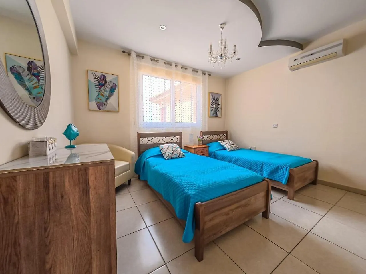 Nissi Beach Pool View Apartment Free Wifi アヤナパ